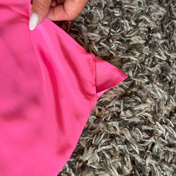 Lilly Pulitzer ⭐️SAMPLE⭐️ruffles Silk luxurious Top🔥RARE🔥 - Picture 9 of 14